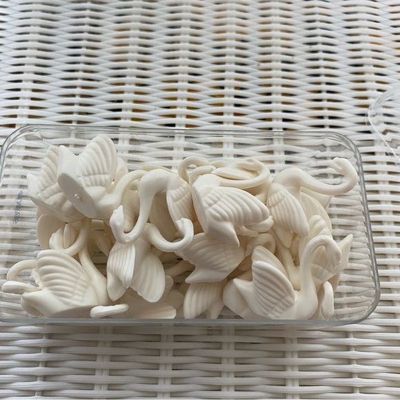 Set of 25 Off White Miniature Swan Decorations, Weddings, Party Supplies NWOT - Picture 12 of 17